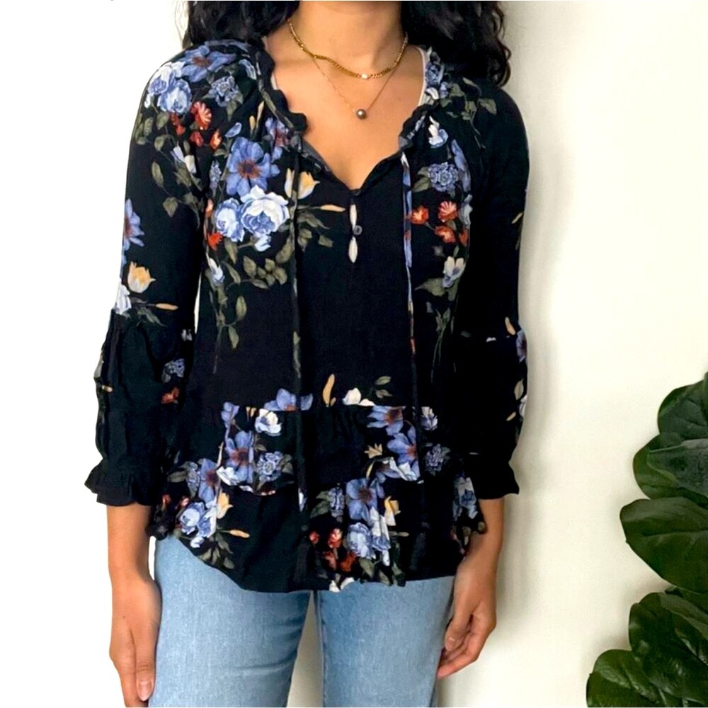 American Eagle Dark Floral  Long Sleeved Peasant  Blouse/Top  Size Small